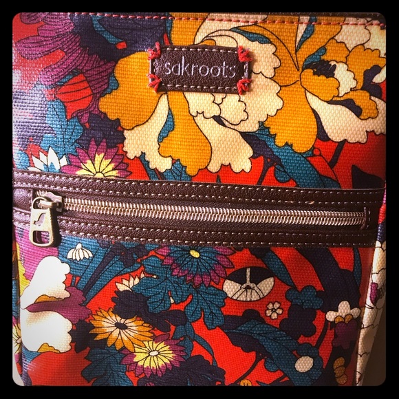 Sakroots Handbags - Sakroots crossbody purse